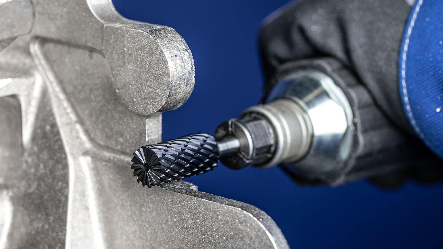 Mũi m&agrave;i hợp kim gia c&ocirc;ng kim loại