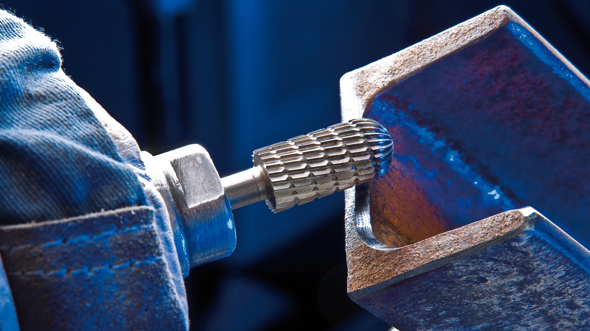 Mũi m&agrave;i hợp kim gia c&ocirc;ng cơ kh&iacute;